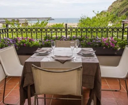 Terraza del apartamento con spa Orio Playa Lucirá en Orio