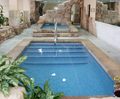 Bañeras de hidromasaje del Hotel con spa Playasol en Roquetas de Mar