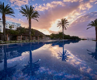 Piscina exterior del resort con spa Playitas Hotel, Las Playitas