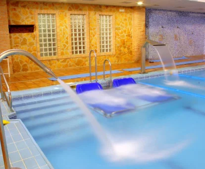 Piscina de hidromasaje del spa ubicado en el Balneario San Andres en Canena