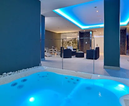 Zona de spa del hotel Sol Don Marco en Torremolinos