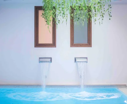 Pisicina de hidromasaje situado en el spa del apartamento Sono & SPA