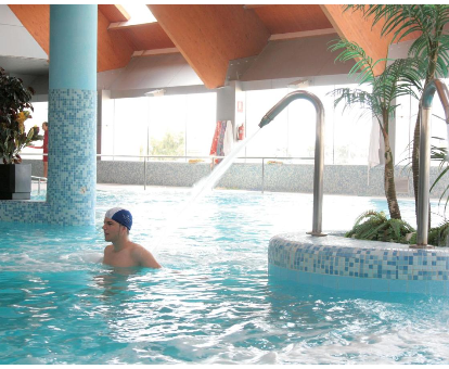 Piscina del spa ubicado en el Hotel Thalasia en San Pedro del Pinatar