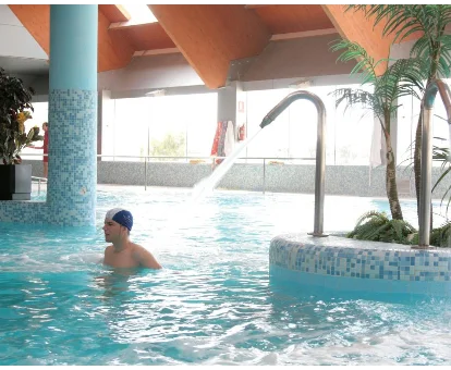 Piscina del spa ubicado en el Hotel Thalasia en San Pedro del Pinatar
