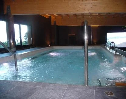 Foto del spa con vistas al mar del hotel.