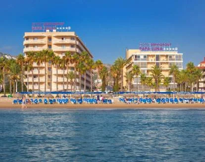 Foto del hotel Papa Luna a pie de playa