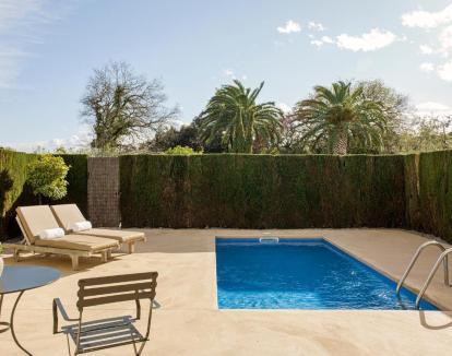 Foto de la Suite con piscina privada en la terraza y jacuzzi privado.