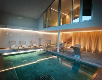 Foto del moderno centro de spa del hotel.