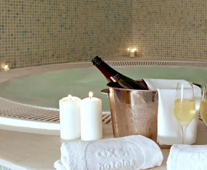 Foto del jacuzzi redondo que se encuentra en el hotel Axor Feria