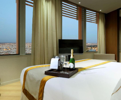 Foto de la Habitación Deluxe del hotel Eurostars Torre Sevilla
