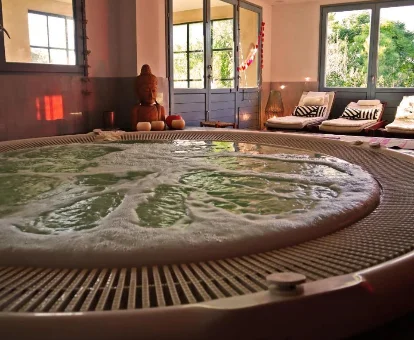 Foto del jacuzzi que se encuentra en la casa rural Granja San Miguel 
