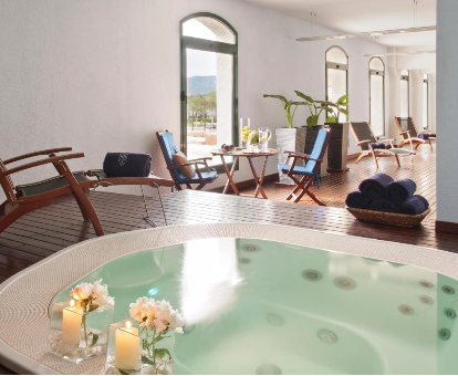 Foto de la bañera de hodromasaje que se encuentra en el spa del Hotel de la Gavina en Girona