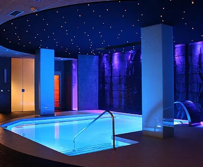 Foto de la piscina de hidromasaje que se encuentra en el Hotel Bernat II 4*Sup