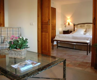 Foto de la Suite Junior que se encuentra en el Hotel Puerta de la Luna 
