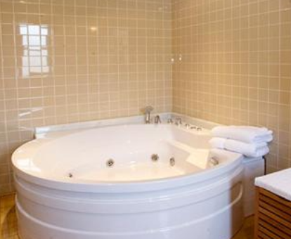 Foto de la bañera de hidromasaje del Hotel rural L'Anceo