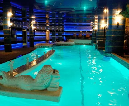 Foto del spa con piscina cubierta del Hotel Sierra de Cazorla & SPA 3* 
