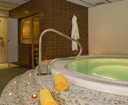 Foto del jacuzzi ubicado en el spa del hotel solo para adultos Magnolia Hotel