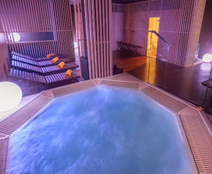 Foto de la bañera de hidromasaje que se encuentra en el spa del Monica Hotel
