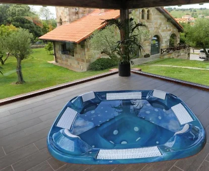 Foto del jacuzzi de exterior que se encuetra en la Posada Spa San Marcos 