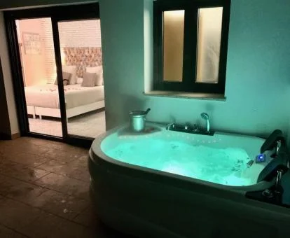 Preciosa Suite con jacuzzi en la terraza.