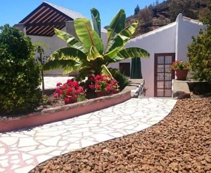 Uno de los coquetos bungalows de estilo tradicional de este complejo rural.