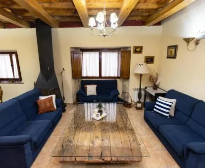 Una de las acogedoras zonas comunes de este hotel rural.