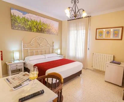Una de las acogedoras habitaciones dobles de este hotel con encanto.