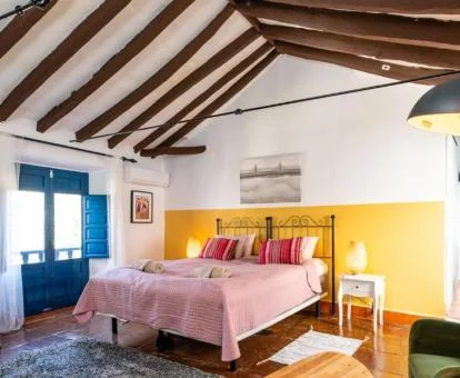Una de las coquetas habitaciones de estilo tradicional de este hotel con encanto.