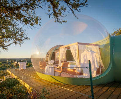 Coqueta burbuja con zona exterior privada y maravillosas vistas.