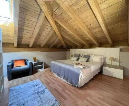 Una de las acogedoras habitaciones de este coqueto hotel.