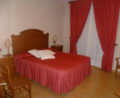 Una de las acogedoras habitaciones de este hotel con encanto.