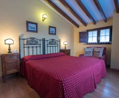 Una de las acogedoras habitaciones dobles de este coqueto hotel.