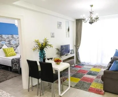 Interior de uno de los modernos apartamentos del establecimiento.